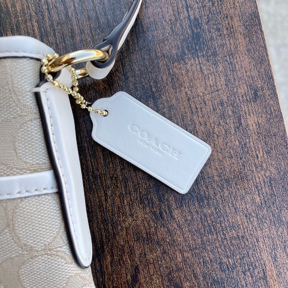 Never used Coach satchel purse - Picture 2 of 6